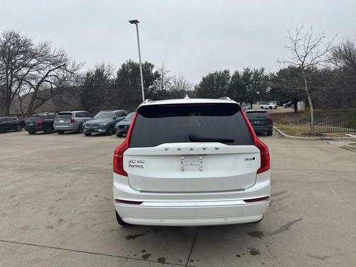 2023 Volvo XC90 B6 Plus 7-Seater