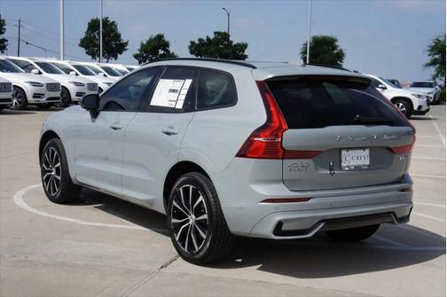 2025 Volvo XC60 B5 Plus