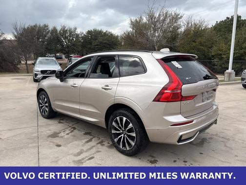 2025 Volvo XC60 B5 Plus