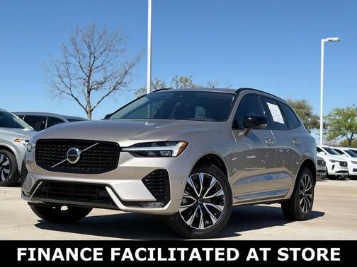 2025 Volvo XC60 B5 Plus