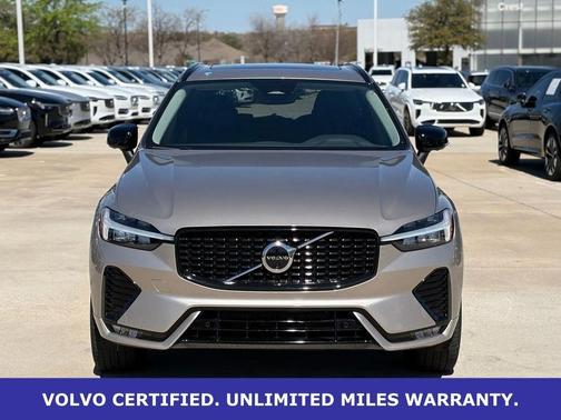 2025 Volvo XC60 B5 Plus