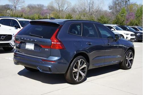 2025 Volvo XC60 B5 Ultra
