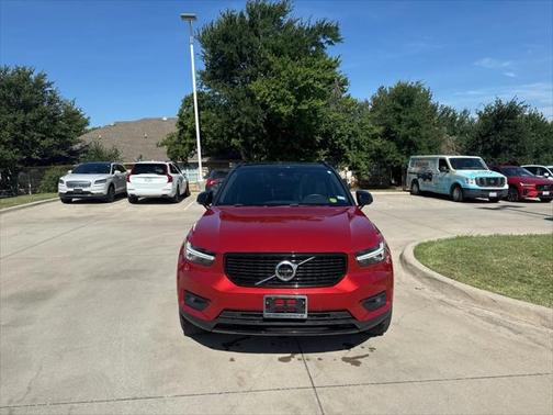 2020 Volvo XC40 T5 R-Design