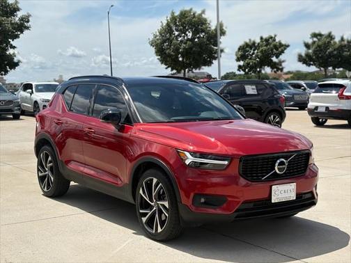 2020 Volvo XC40 T5 R-Design