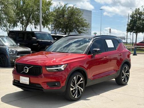 2020 Volvo XC40 T5 R-Design