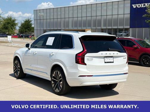 Crystal White Metallic 2025 Volvo XC90 B6 Plus 7-Seater