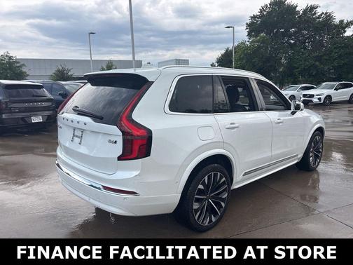 Crystal White Metallic 2025 Volvo XC90 B6 Plus 7-Seater