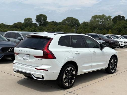 2026 Volvo XC60 B5 Plus
