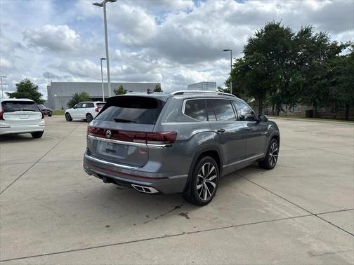 2024 Volkswagen Atlas 2.0T SEL Premium R-Line 4MOTION