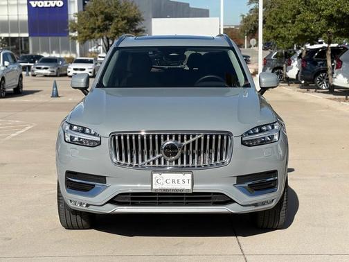2025 Volvo XC90 B6 Plus 7-Seater