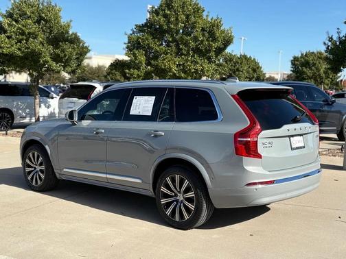 2025 Volvo XC90 B6 Plus 7-Seater