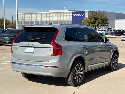 2025 Volvo XC90 B6 Plus 7-Seater
