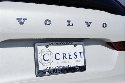 2025 Volvo XC60 B5 Core
