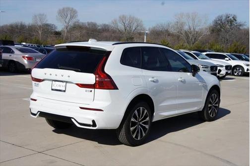 2025 Volvo XC60 B5 Core