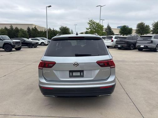 2019 Volkswagen Tiguan 2.0T SE