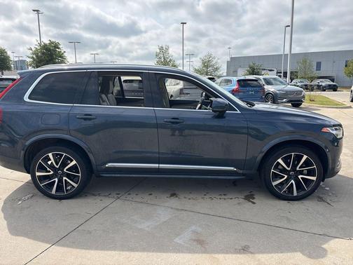 Denim Blue Metallic 2023 Volvo XC90 B6 Plus 7-Seater