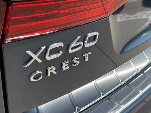 2025 Volvo XC60 B5 Ultra