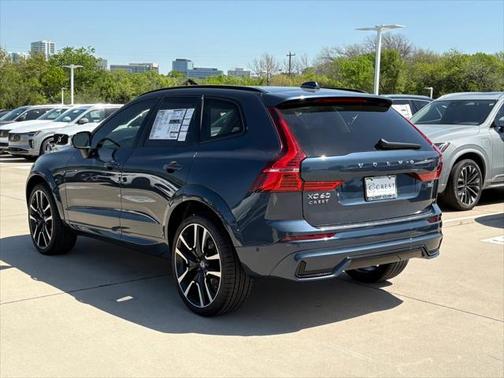2025 Volvo XC60 B5 Ultra