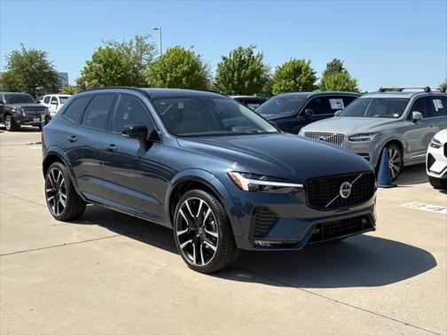 2025 Volvo XC60 B5 Ultra