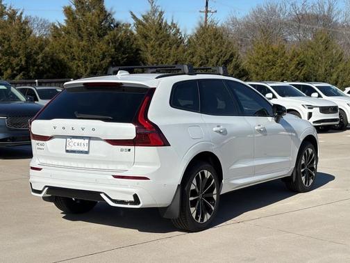 2026 Volvo XC60 B5 Plus