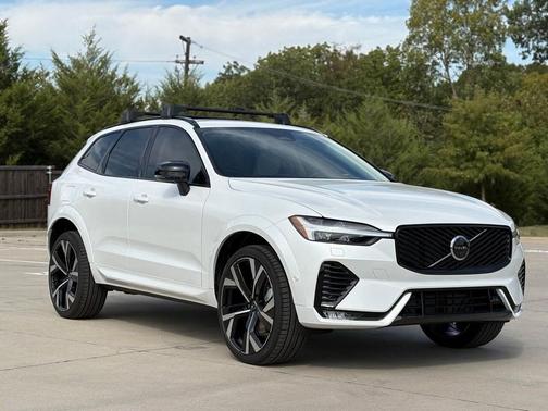 2026 Volvo XC60 B5 Ultra