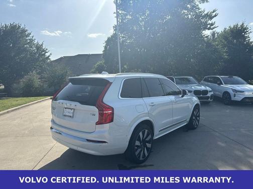 Crystal White Metallic 2025 Volvo XC90 Plug-In Hybrid T8 Plus