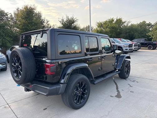 2023 Jeep Wrangler Sahara 4xe