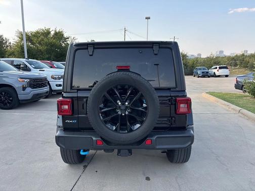 2023 Jeep Wrangler Sahara 4xe