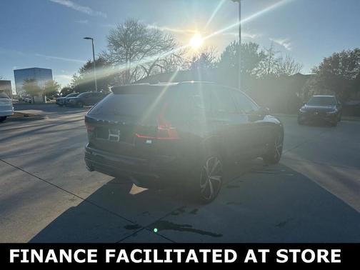 2024 Volvo XC60 Recharge Plug-In Hybrid Ultimate