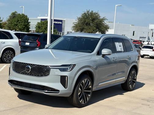 2026 Volvo XC90 Plug-In Hybrid T8 Plus 7-Seater