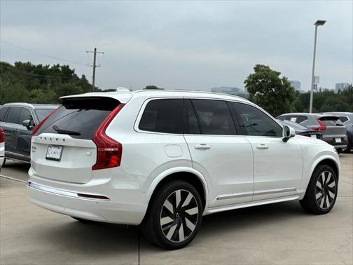 2024 Volvo XC90 Recharge Plug-In Hybrid Ultimate