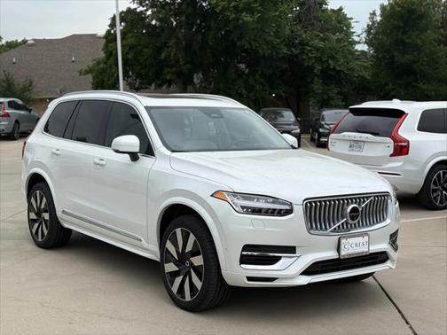 2024 Volvo XC90 Recharge Plug-In Hybrid Ultimate