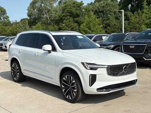 2025 Volvo XC90 B6 (2025.5) Core