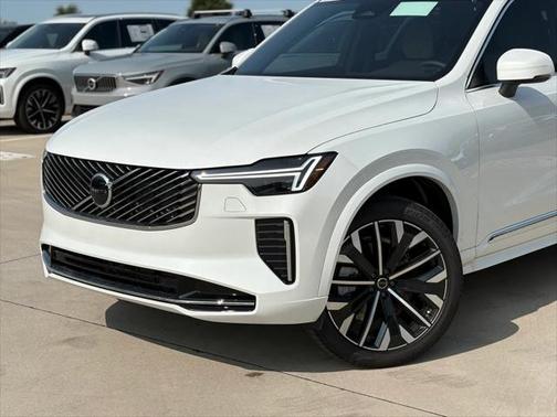 2025 Volvo XC90 B6 (2025.5) Core
