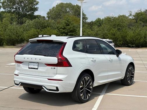 2026 Volvo XC60 B5 Ultra