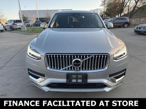 2024 Volvo XC90 B6 Plus Bright Theme
