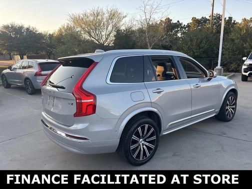 2024 Volvo XC90 B6 Plus Bright Theme