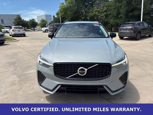 Vapour Gray Metallic 2025 Volvo XC60 B5 AWD
