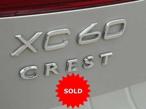 2023 Volvo XC60 B5 Ultimate Bright Theme
