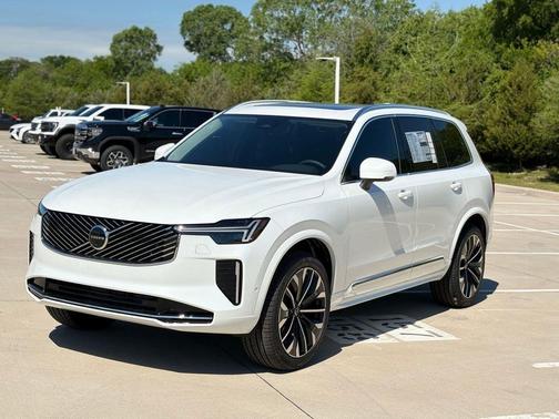 Crystal White 2026 Volvo XC90 B6 Plus 7-Seater