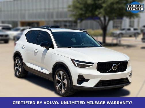 Crystal White 2026 Volvo XC40 B5 Plus