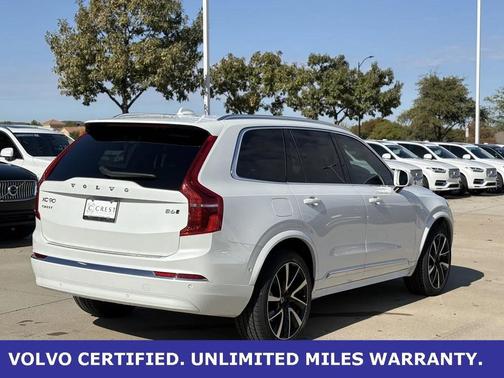 2024 Volvo XC90 B6 Plus Bright Theme