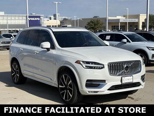 2024 Volvo XC90 B6 Plus Bright Theme