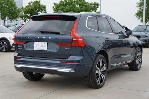 2022 Volvo XC60 B5 Inscription
