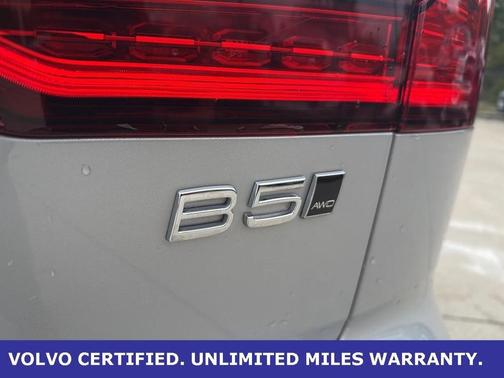 2025 Volvo V60 Cross Country B5 Plus