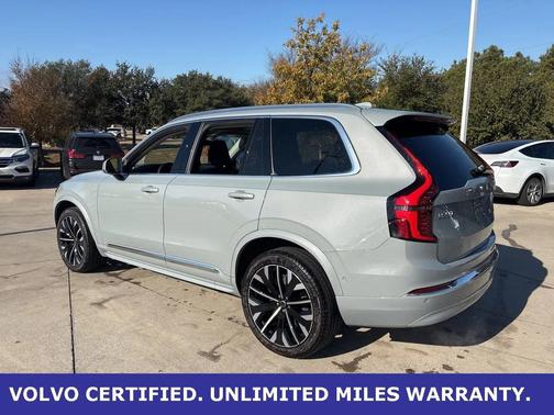 2025 Volvo XC90 B6 Plus 7-Seater