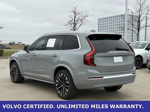 2025 Volvo XC90 B6 Plus 7-Seater