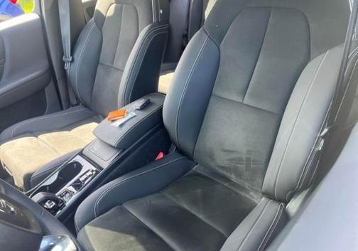 Gray Metallic 2023 Volvo XC40 B5 Plus Dark Theme