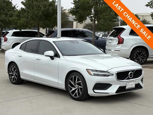 2020 Volvo S60 T5 Momentum