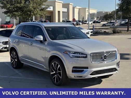 2023 Volvo XC90 B5 Plus